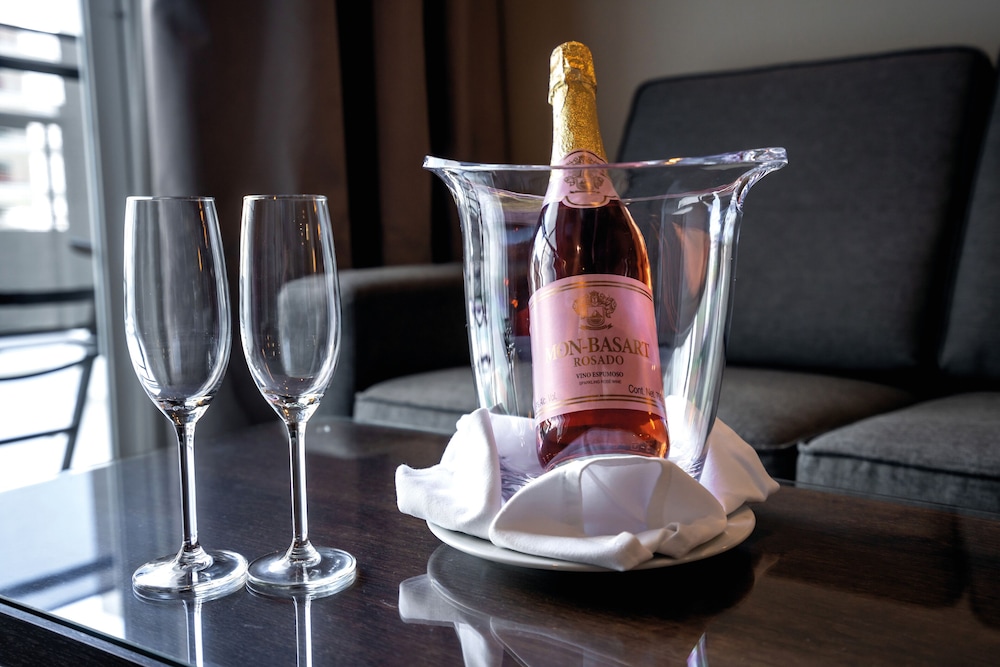 Junior Suite, Oceanfront (elite Club, B2c-us)