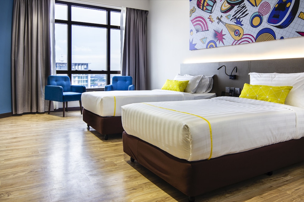 Standard Twin Room - Photo 3