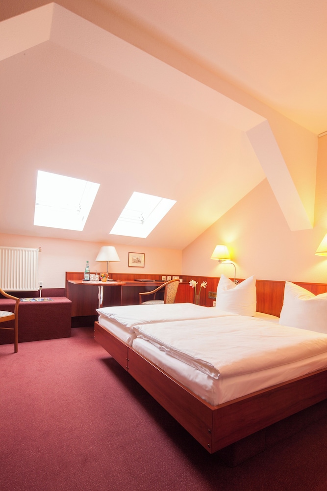 Economy Double or Twin Room photo 1