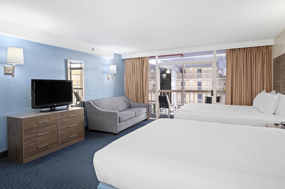 Standard Room, 2 Queen Beds (Atrium View) photo 1