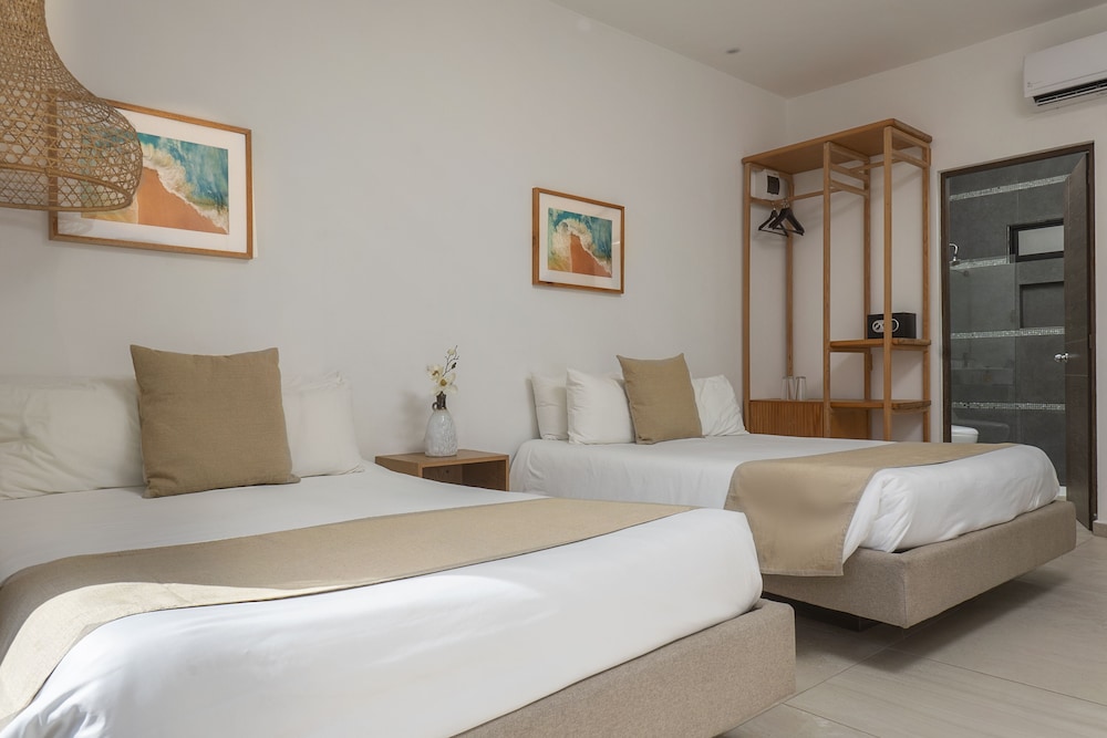 Premium Double Room, 2 Double Beds photo 1