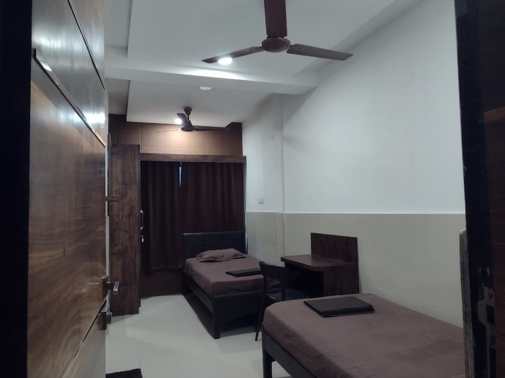 Standard Twin Room, 2 Twin Beds, City View