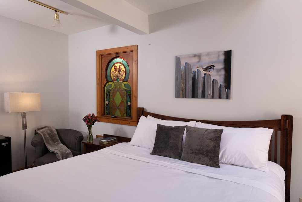Junior Double Room