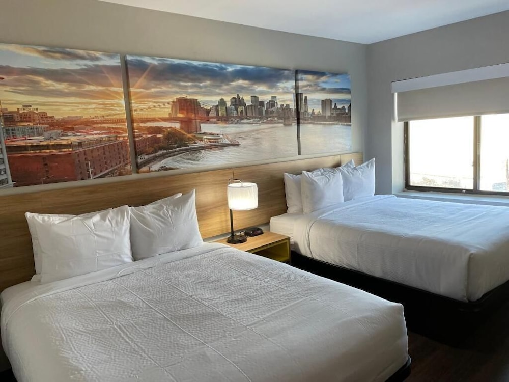 Room, 2 Queen Beds, Non Smoking