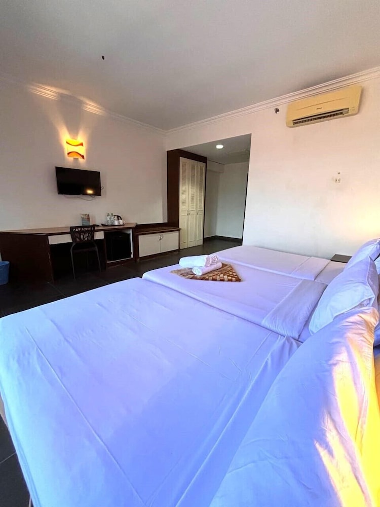 Deluxe Triple Room photo 3