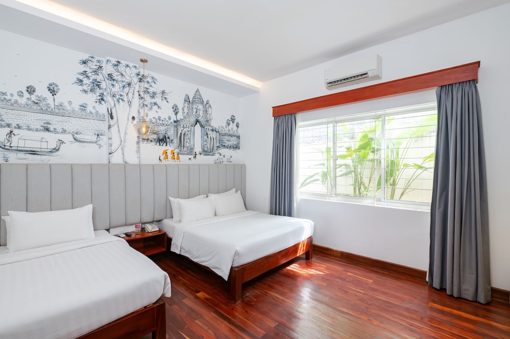 Deluxe Family Room