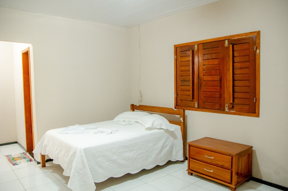 Family Cabin, 2 Queen Beds photo 1