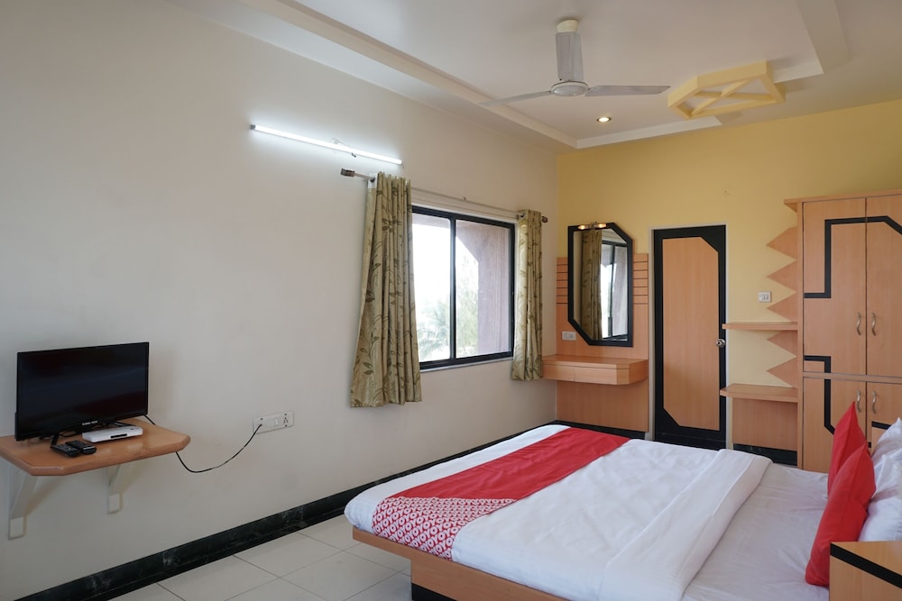 Suite, 1 King Bed photo 2