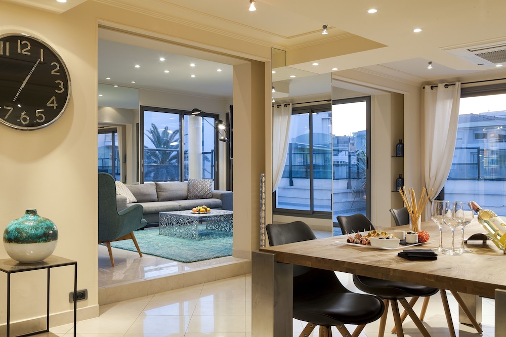 Penthouse, 5 Bedrooms, Terrace photo 1