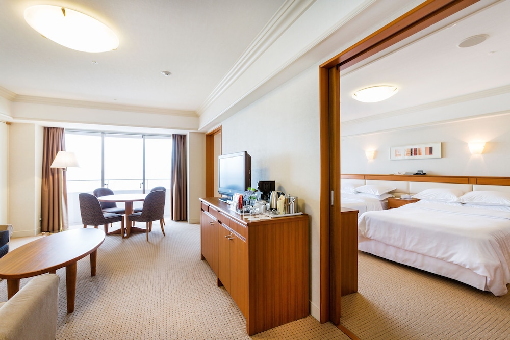 Club Suite, 2 Double Beds, Balcony - Photo 8