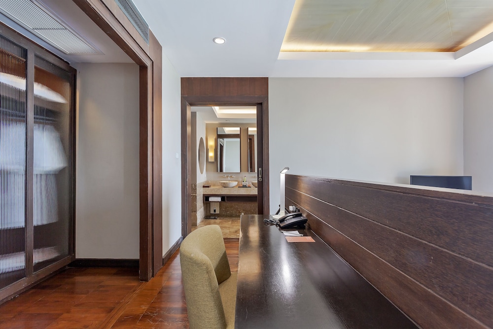 Deluxe Suite, 1 Bedroom photo 2