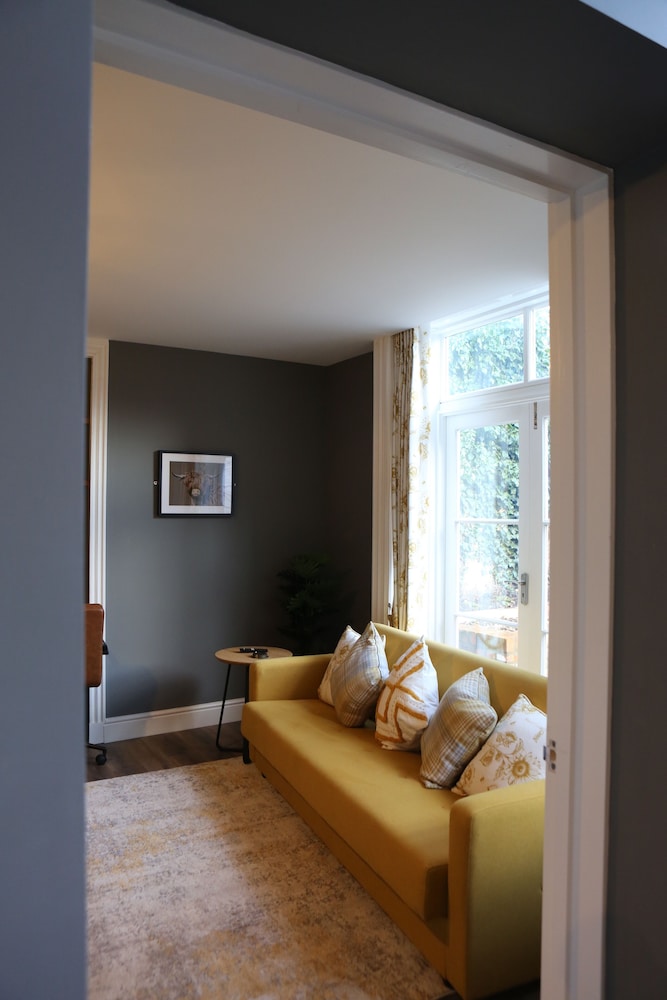 Superior Apartment - Photo 17