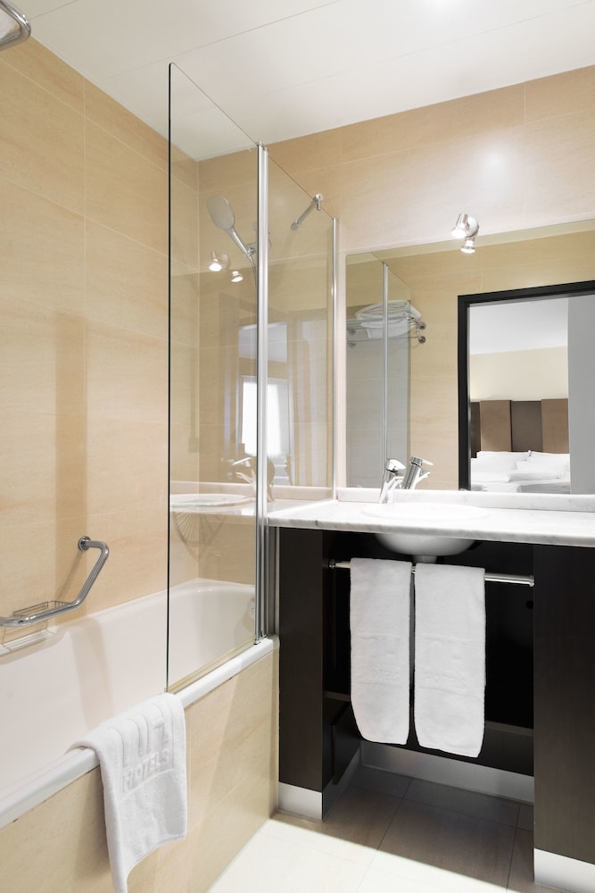 Superior Room - Photo 8