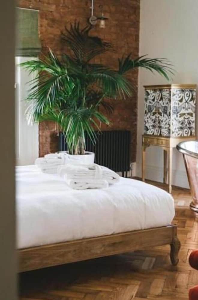 Deluxe Double Room with Bathtub, Sea View