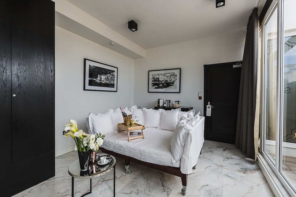 Presidential Suite