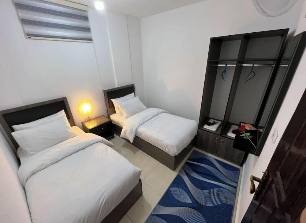City Twin Room, 1 Bedroom photo 1