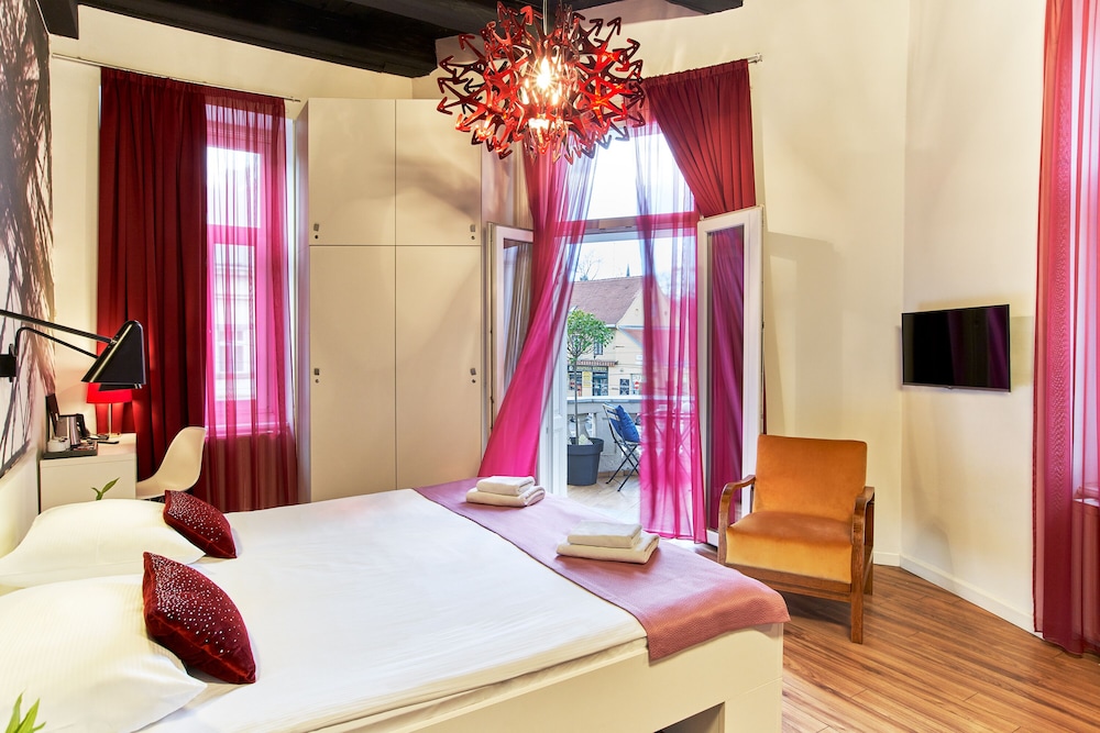 Deluxe Double Room, Balcony photo 1