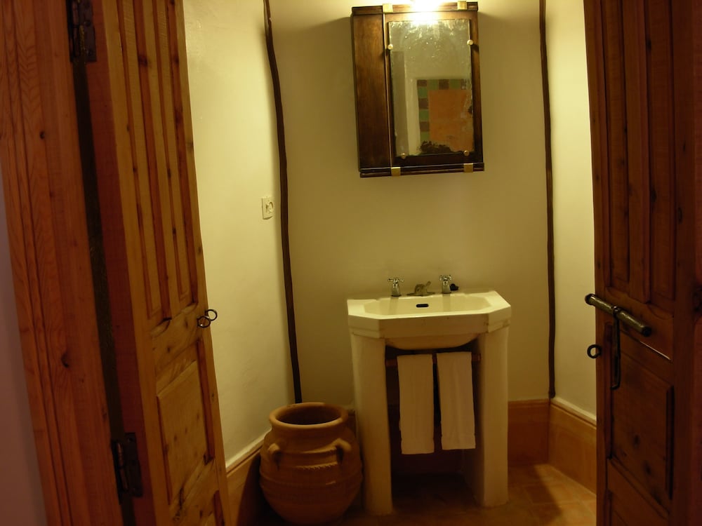 Traditional Twin Room, Mountain View photo 2