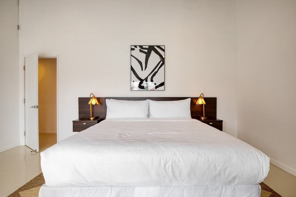 House (Multiple Bedrooms) photo 2