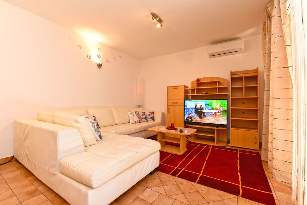 Standard Apartment, 2 Bedrooms (1562/15980)
