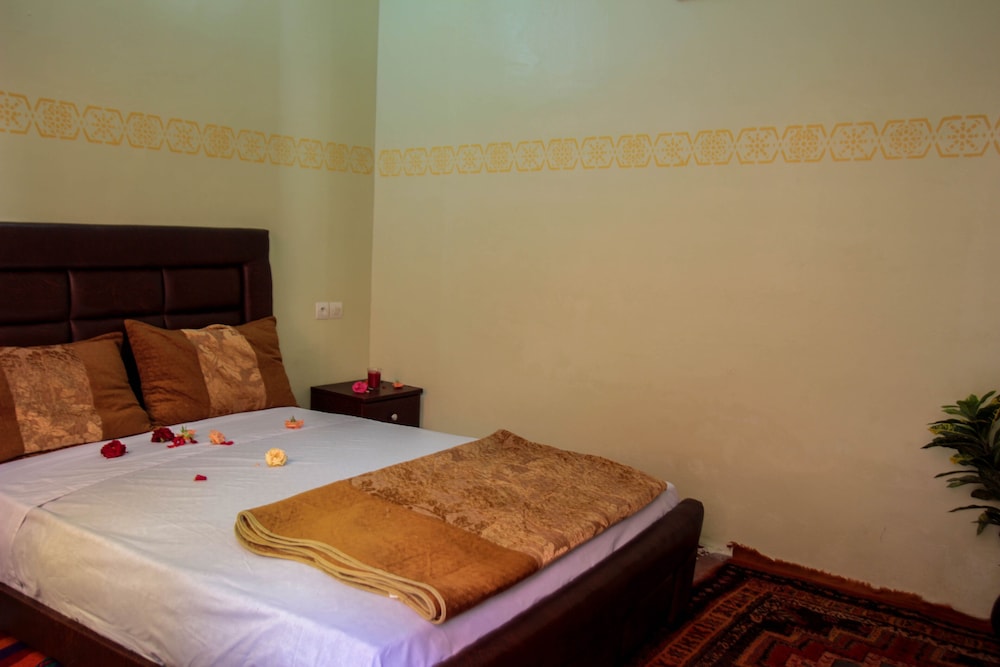 Economy Double Room - Photo 3