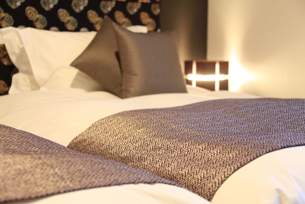 Deluxe Twin Room - Non Smoking (2 Double Bed) - Extrabed is from 3rd Adult photo 3