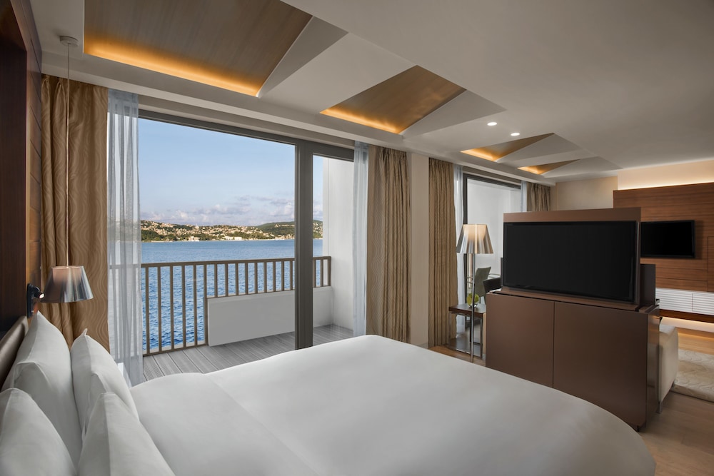Room, 1 Bedroom, View (Bosphorus View)