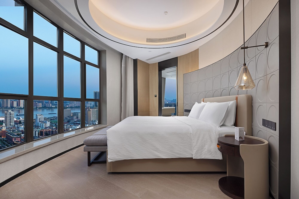 Signature Studio Suite