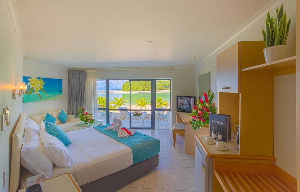 Deluxe Beachfront Room photo 2