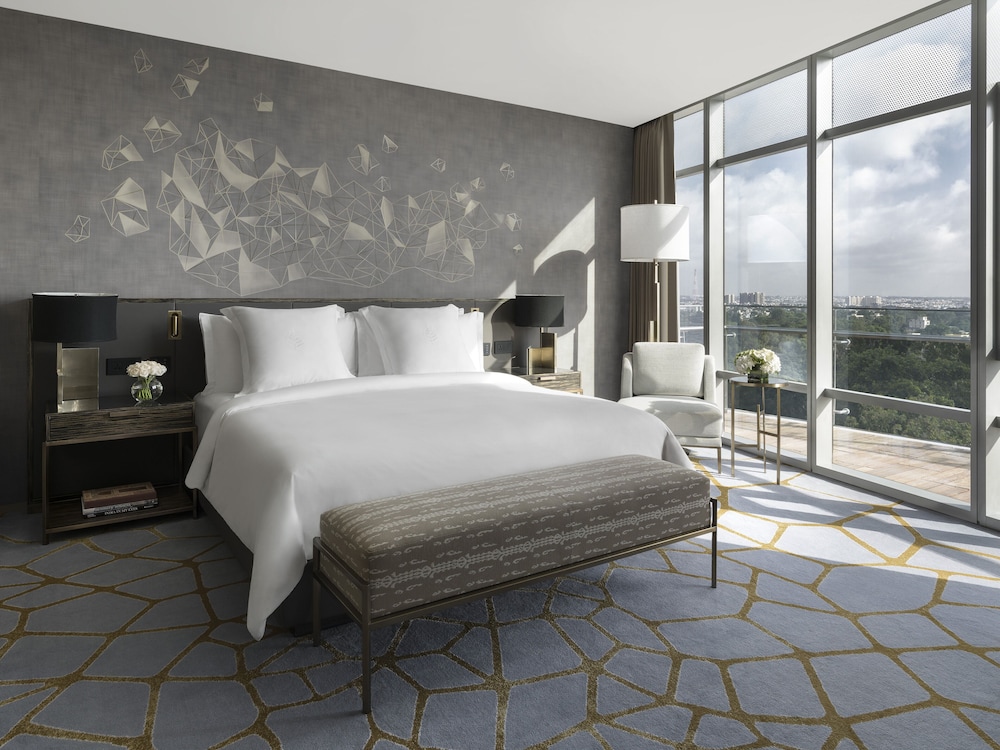 Suite (Imperial) photo 1
