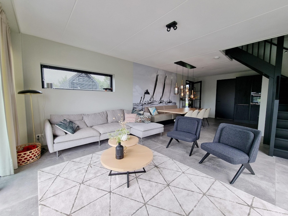 House photo 2