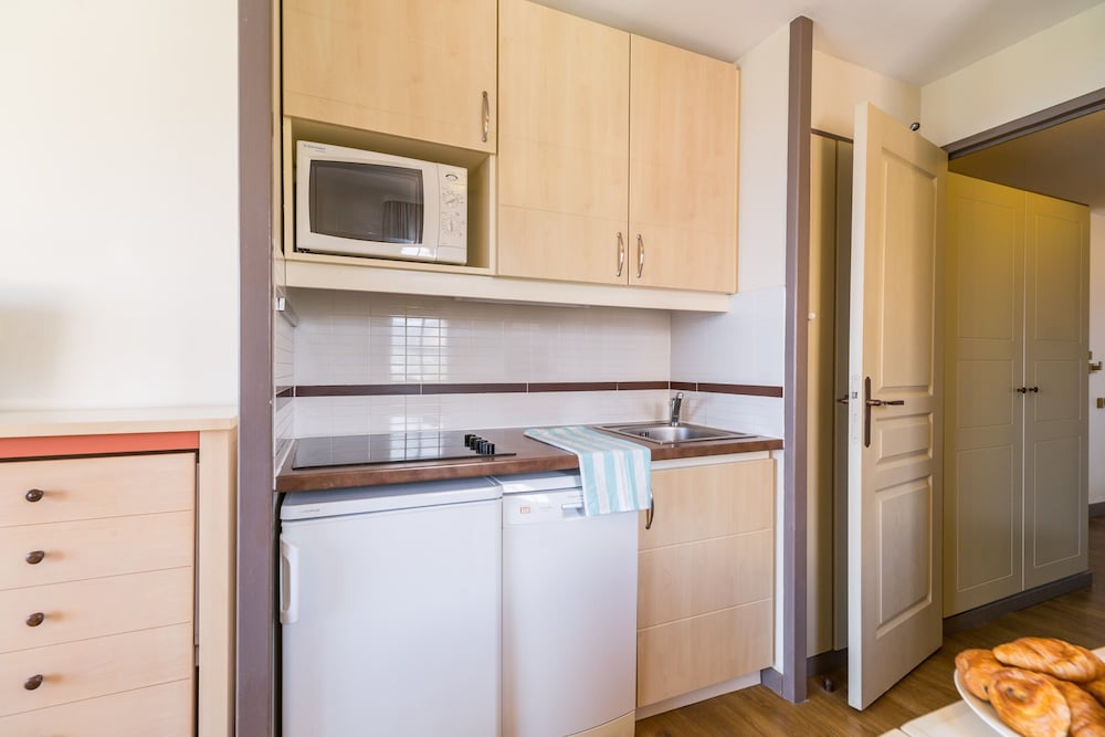 Apartment 5 people - 1 bedroom - Terrace - Sea view photo 3