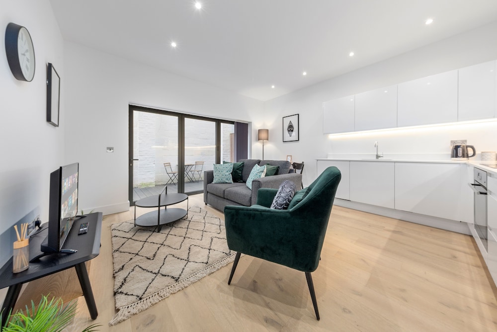 Premier Apartment photo 1