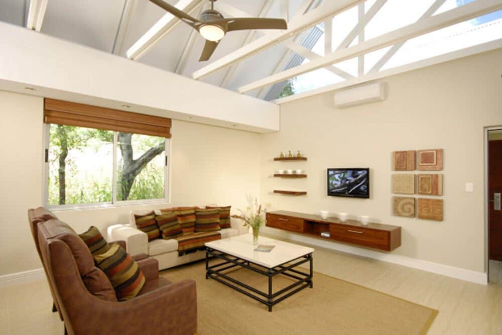SUITE photo 3