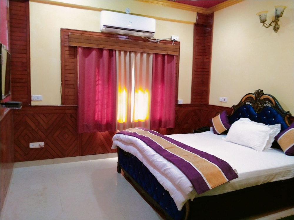Deluxe Room - Photo 18