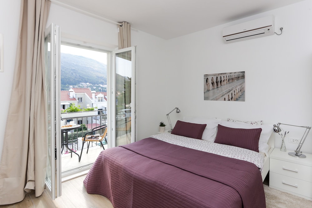 Comfort Studio, Balcony photo 1