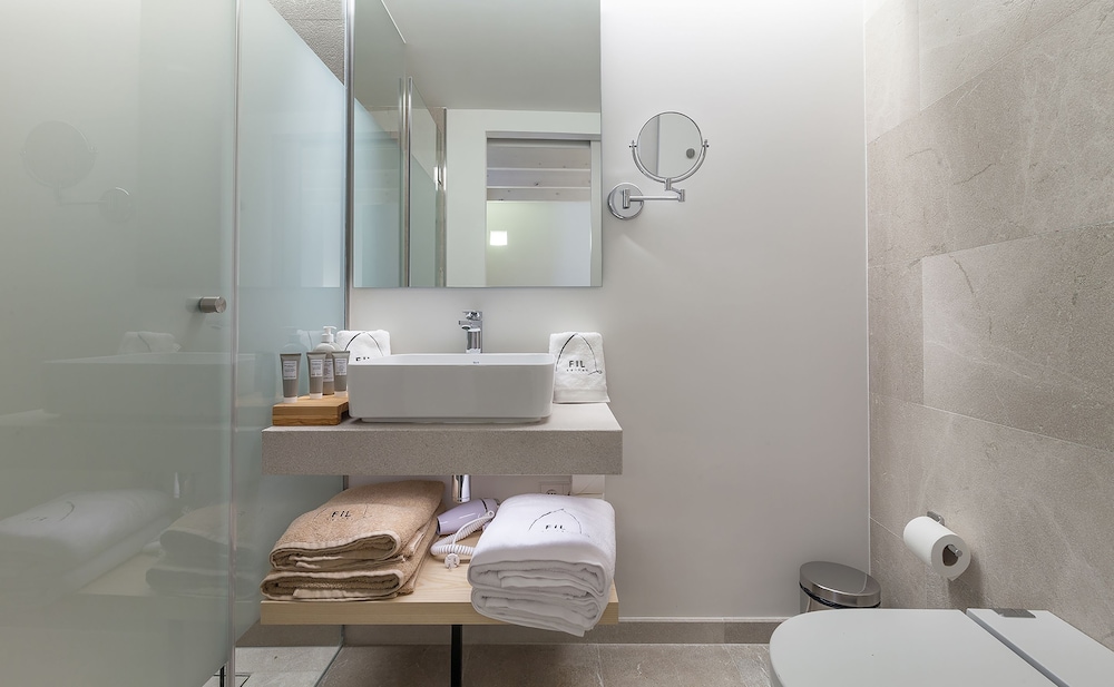 Double or Twin Room (Just FIL) photo 2