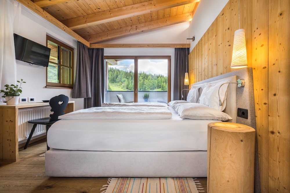 Comfort Double Room, 1 Bedroom, Private Bathroom, Slope side photo 1