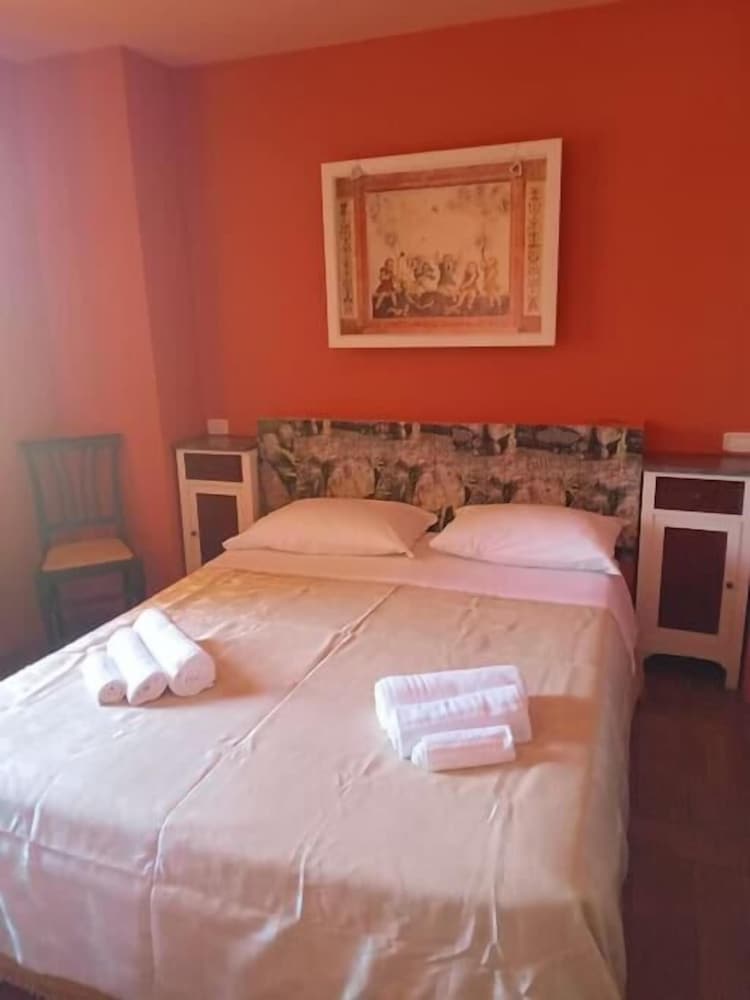 Apartment, 3 Bedrooms, Smoking, Balcony