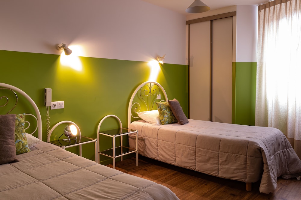 Classic Twin Room