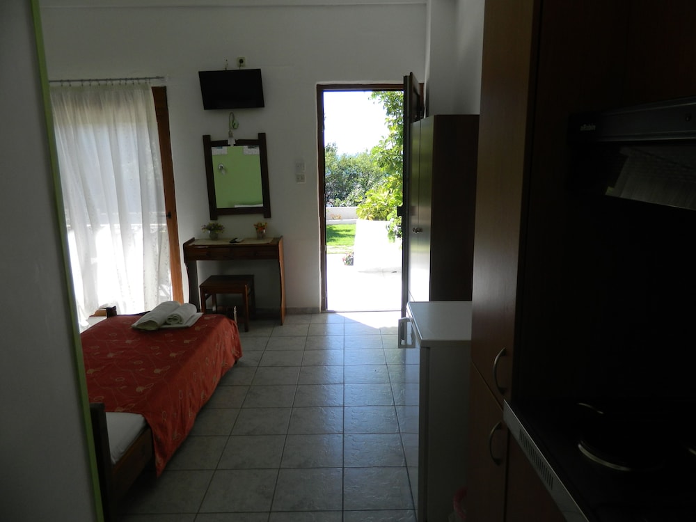 Apartment, Garden View photo 1
