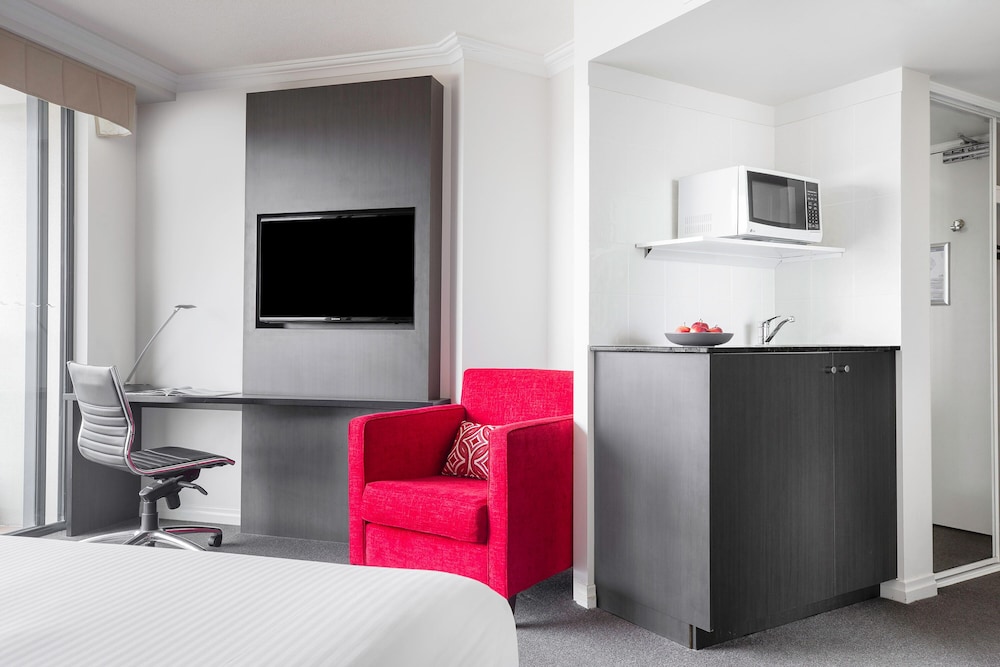 Room (Hotel) - Photo 3