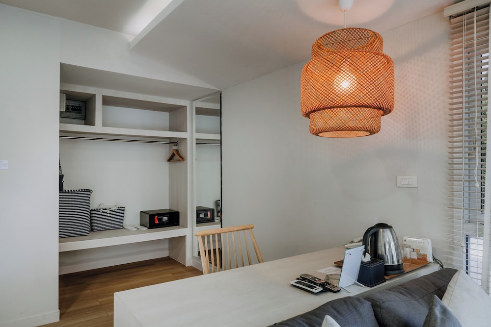Junior Double Suite with Balcony photo 3