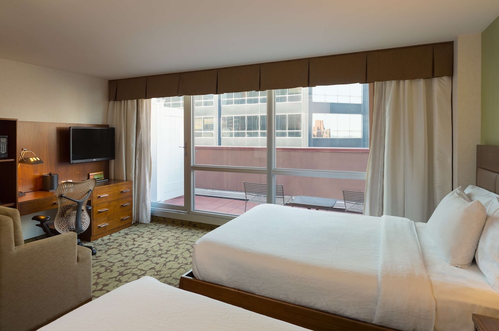 Room, 2 Queen Beds, Terrace, City View
