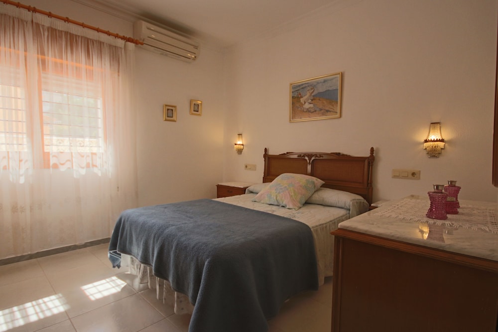 Villa (4 habitaciones)