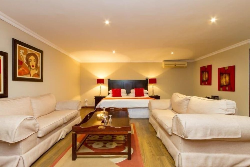 Luxury Suite (9) photo 2