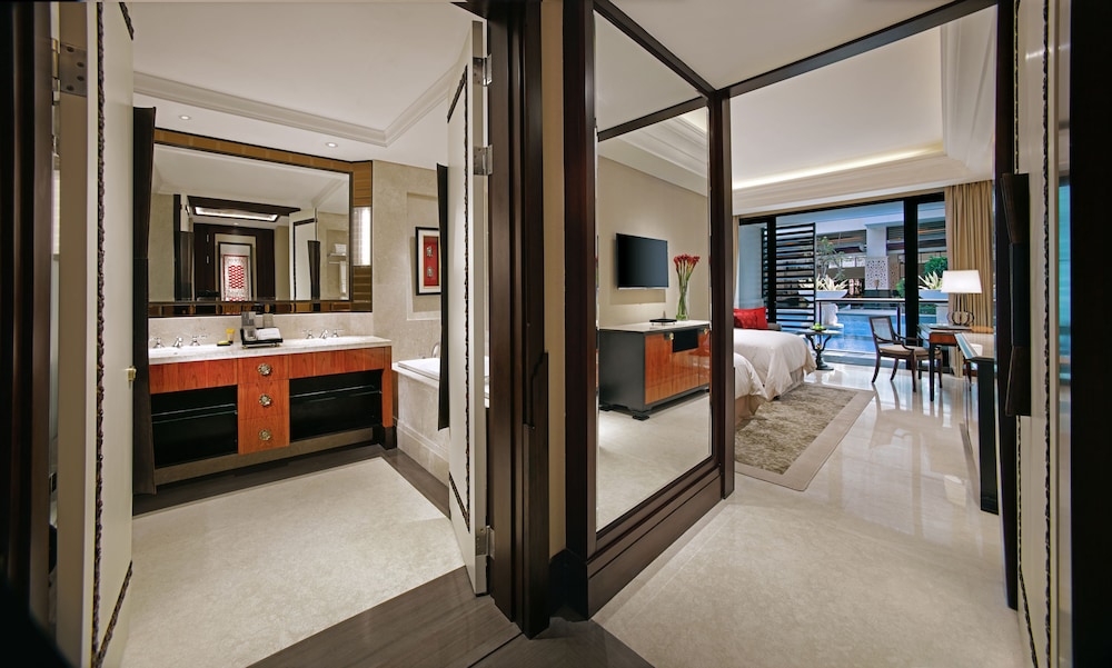Available room