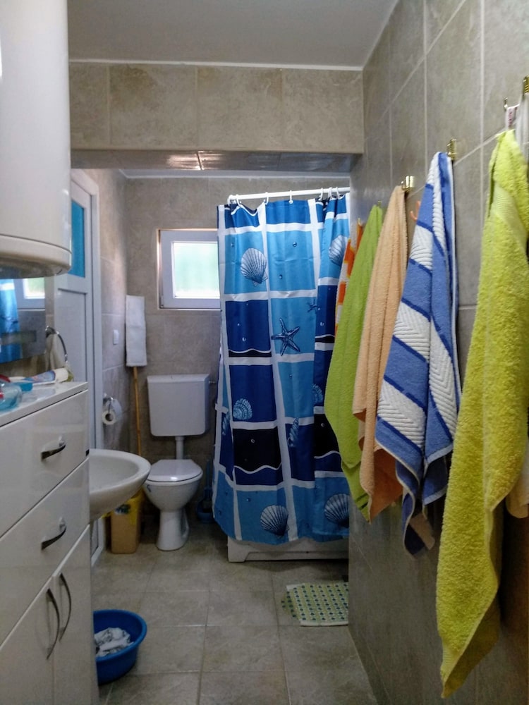 Family Apartment, 2 Bedrooms, Kitchen, Partial Sea View photo 3