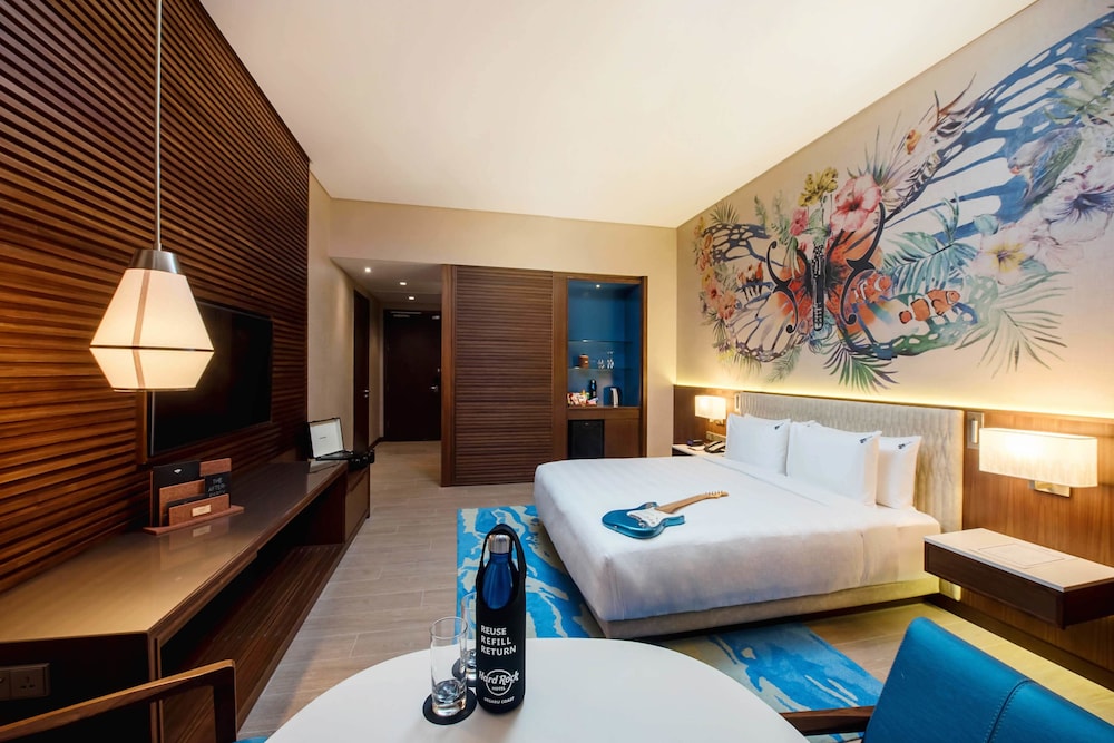 Royal Room, 1 King Bed (Rock Royalty)