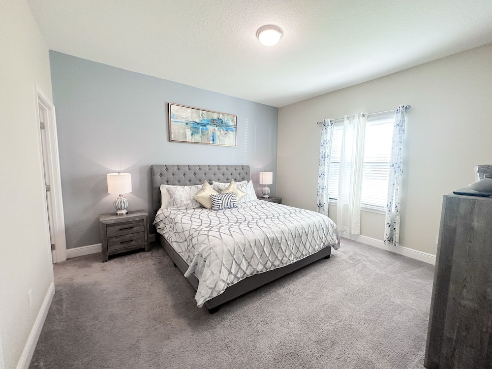 House, 4 Bedrooms photo 1